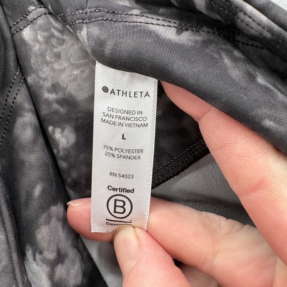 Athleta Rainier Printed Tight Leggings Womens L Black Floral Zip Pockets Ankle - Picture 4 of 12